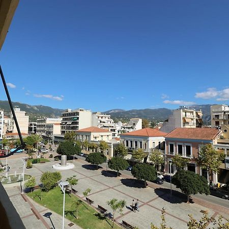 Spacious View Of Central Square Καλαμάτα Εξωτερικό φωτογραφία