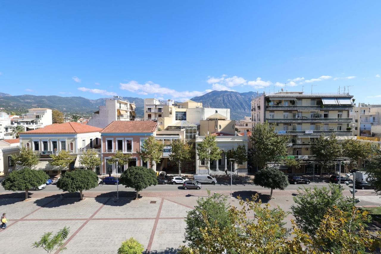Spacious View Of Central Square Καλαμάτα Εξωτερικό φωτογραφία
